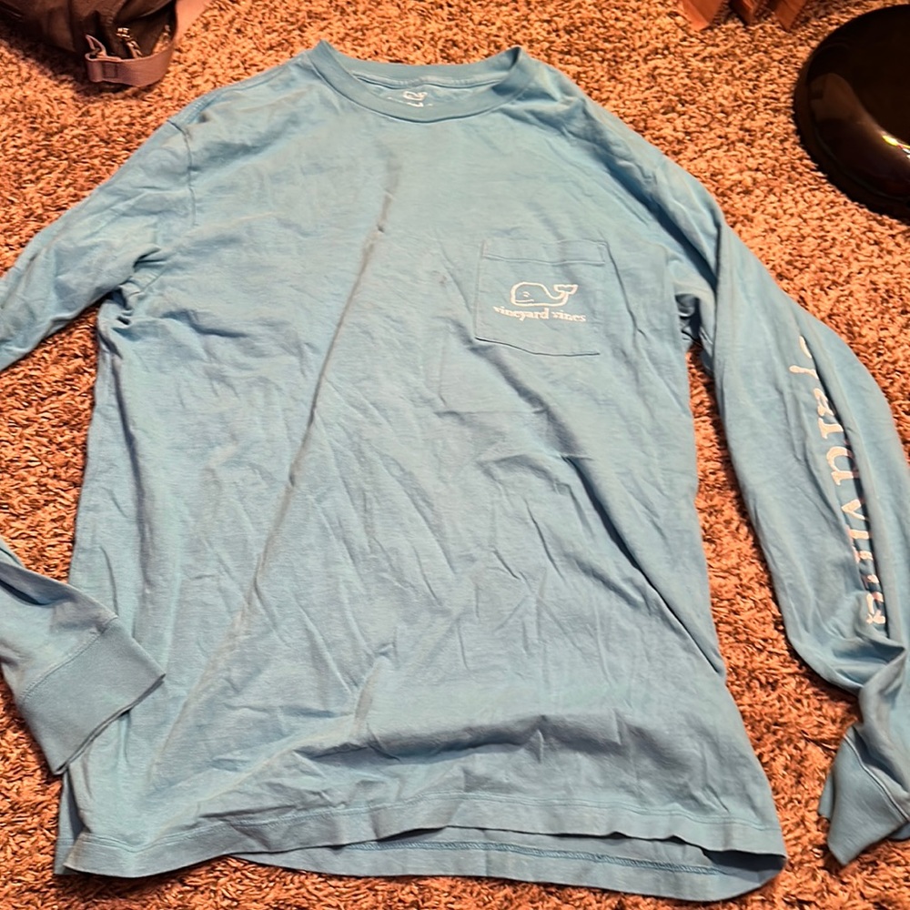 Vineyard vine shirt